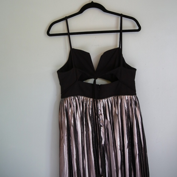 NWOT Free People Silver Metallic Piper Cutout - Picture 7 of 7